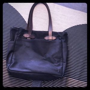 Like-new Filson Rugged Twill Tote Bag in Navy.